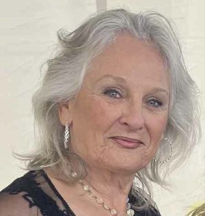 Image: Lucie Thibodeau Image: Lucie Thibodeau